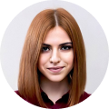 Илона Саркисова, член жюри, дизайн лид Яндекс<br> Плюс, автор тг-канала «Поясни за UX»